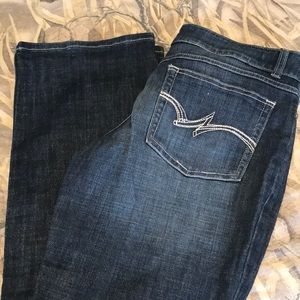Women’s wrangler boot cut jeans